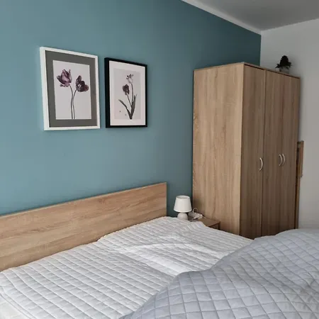 107 I 108 Apartment *
