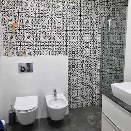 Apartment 107 I 108